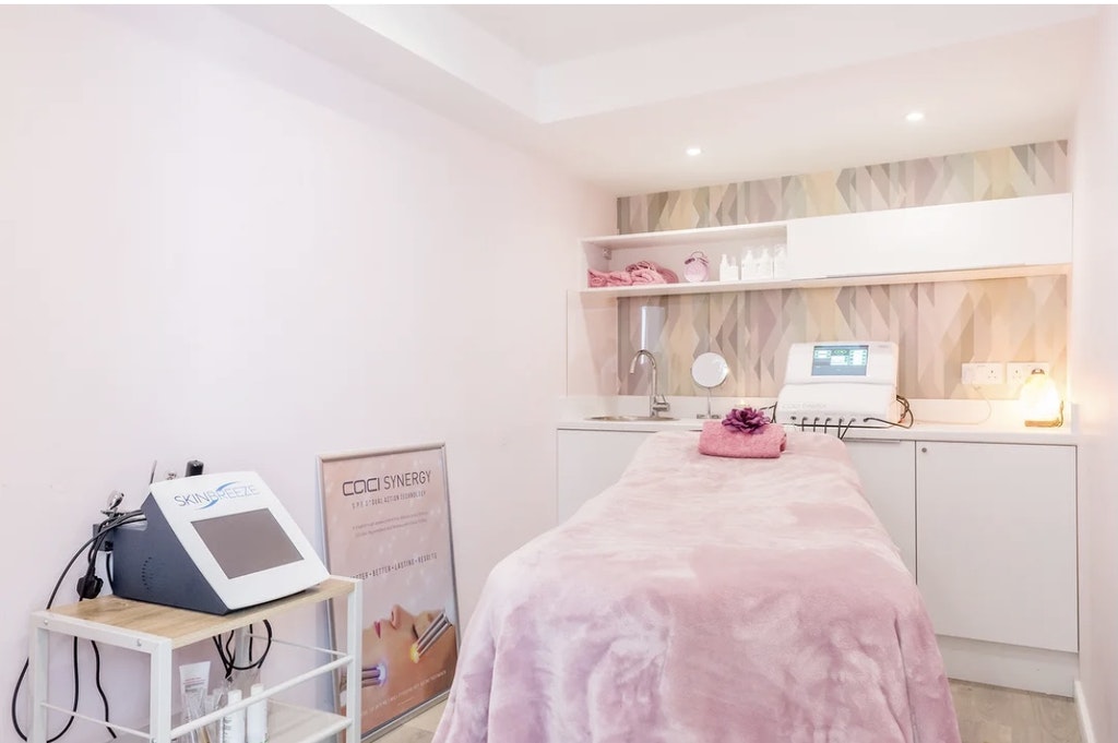 Fulham beauty room to rent